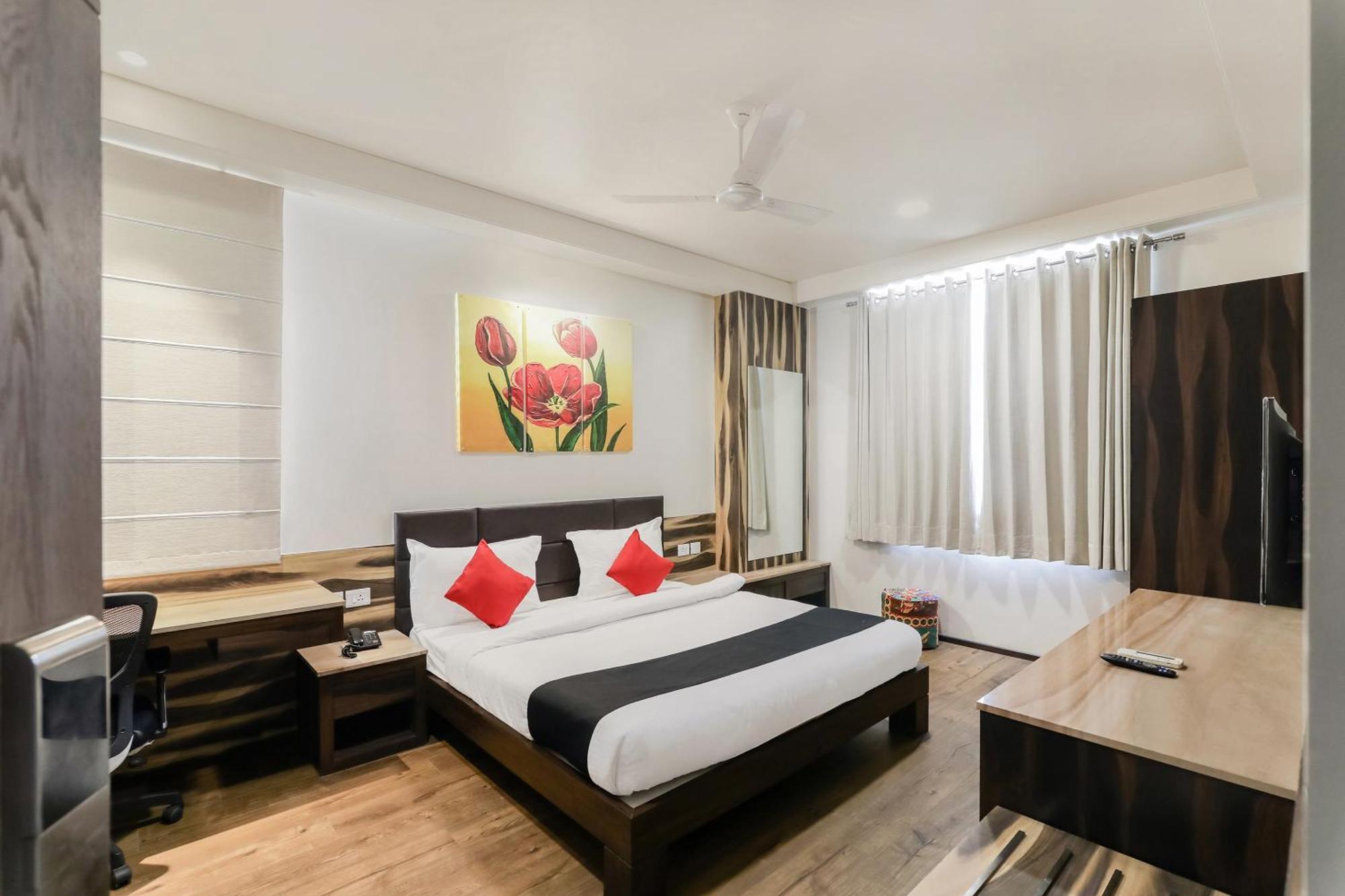 Fleur Hotel Jaipur Buitenkant foto