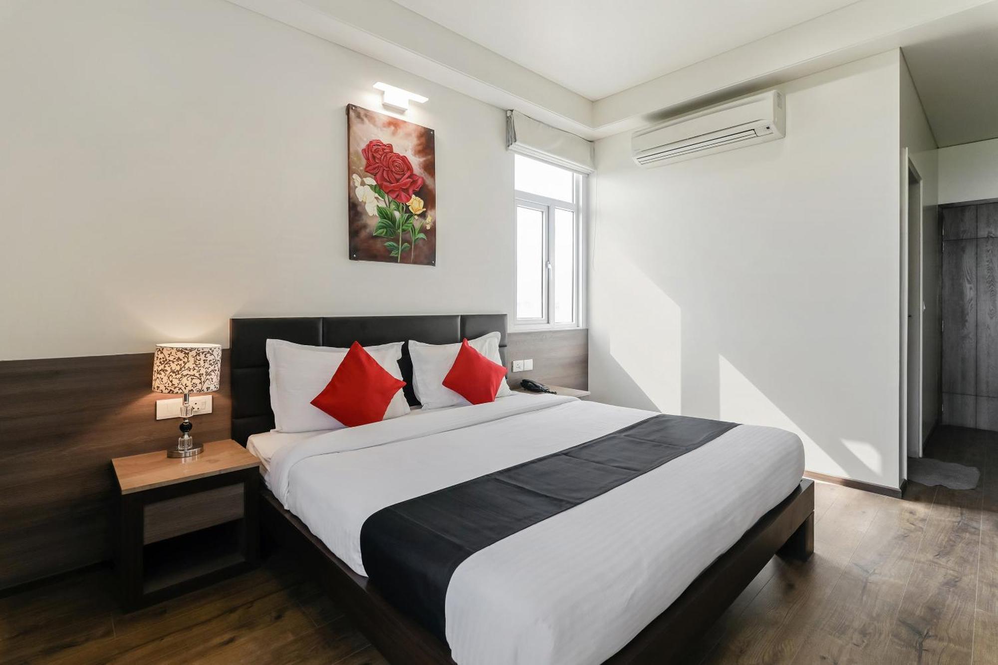 Fleur Hotel Jaipur Buitenkant foto