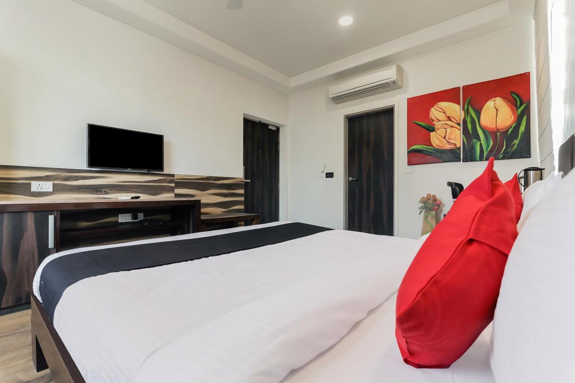 Fleur Hotel Jaipur Buitenkant foto