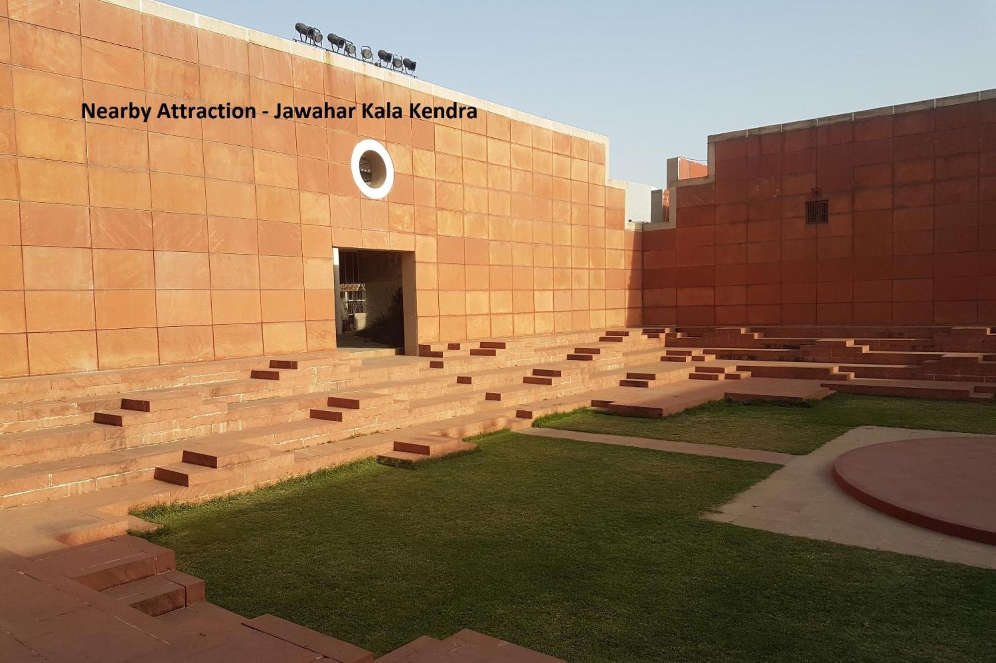 Fleur Hotel Jaipur Buitenkant foto